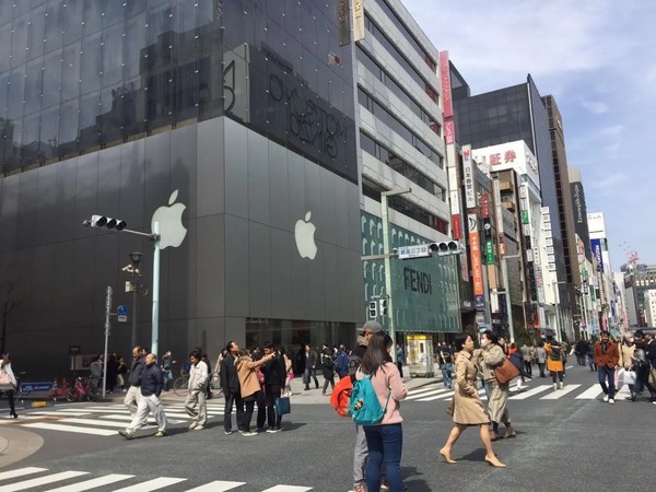 苹果位于日本的零售店