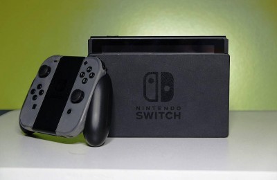 Switch卖不出去，任天堂遭遇中年危机。